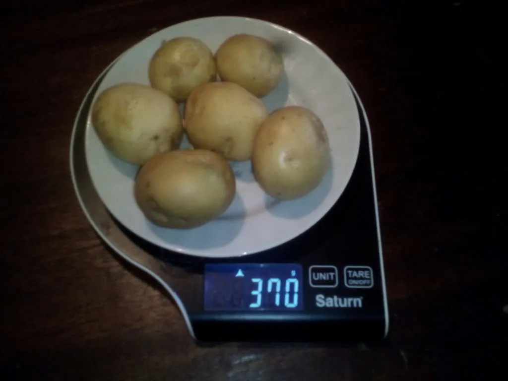 Сколько грамм в одной вареной картошке?