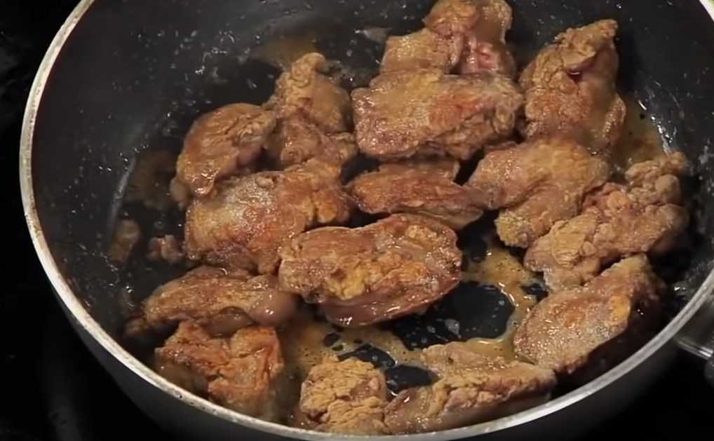 Начинка для пирожков из печени: свиной, говяжьей, куриной, пошаговые рецепты с фото
